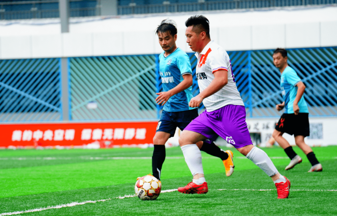 关于精英之战，冠军之路众志成城的信息