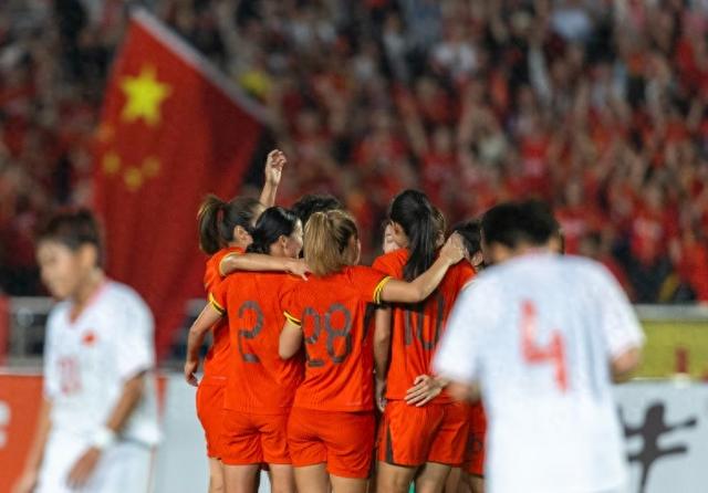 世界足球锦标赛预热赛收官,强队表现抢眼的简单介绍 世界足球锦标赛预热赛收官,强队表现抢眼的简单介绍