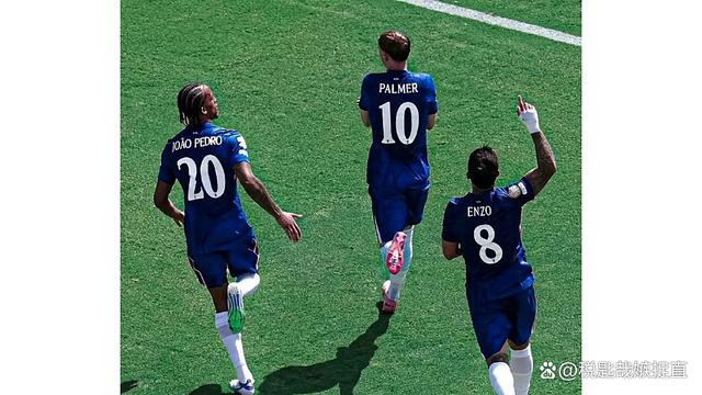 包含欧战赛场上演悬念连连！一场胜利何等不易！的词条