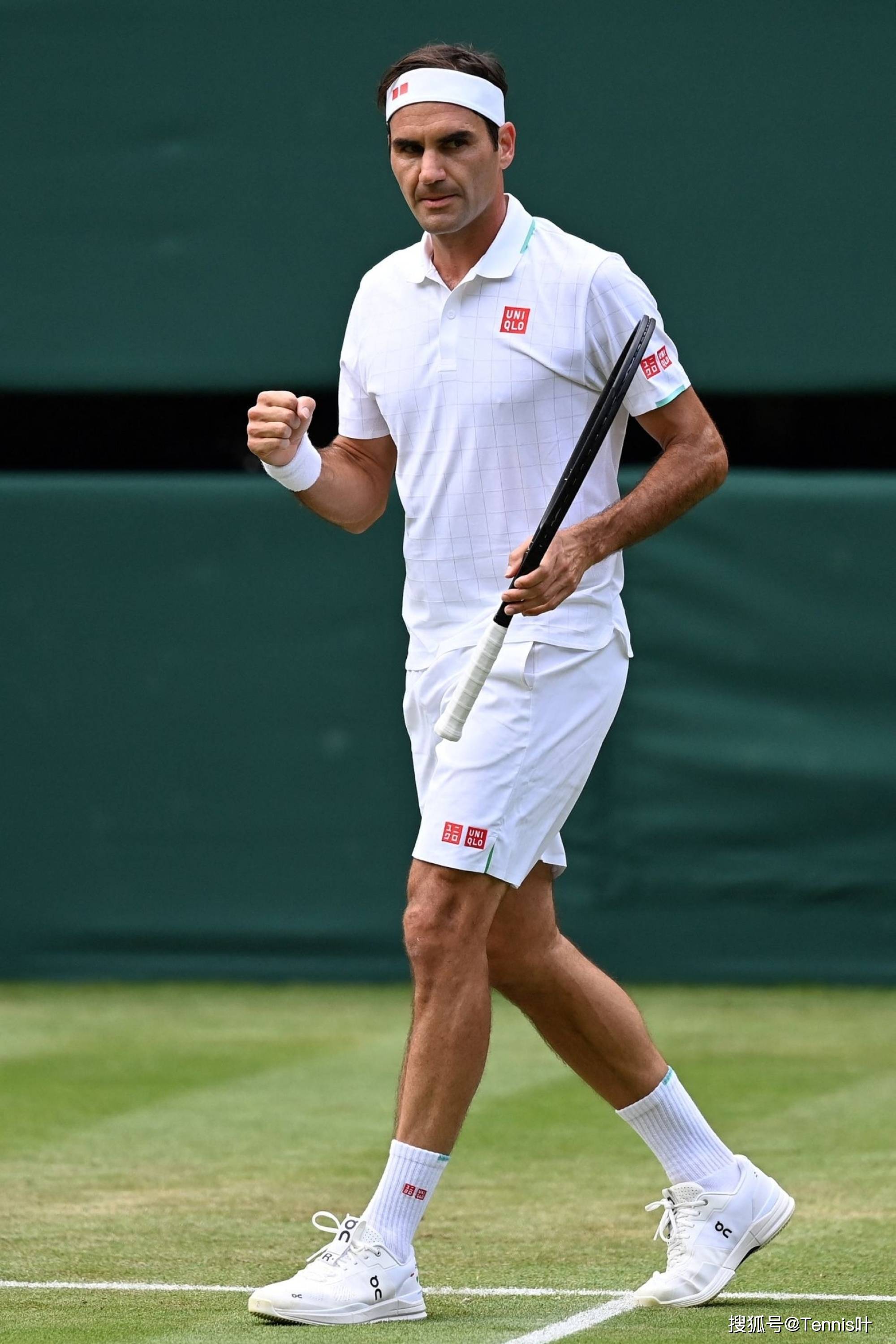 包含欧洲网球队逆转英国网球队，费德勒统治全场的词条